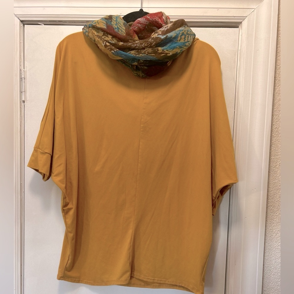 2 piece White Birch xl top with matching infinity scarf xl - Picture 2 of 3